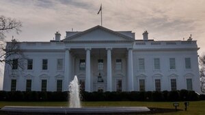 NPR: Ο Λευκός Οίκος αναζητά νέο υπουργό Άμυνας - Διαψεύδεται η πληροφορία 