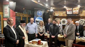 Έκοψαν την πίτα τους στη Δημοτική Επιχείρηση Χερσονήσου για τη διαχείριση των ακτών