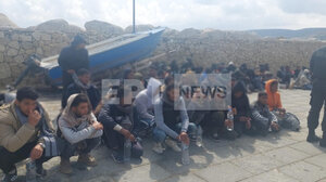 Χανιά: Αυξάνονται οι διασώσεις μεταναστών στα νότια - 318 άτομα μέχρι το μεσημέρι