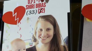 Χαμάς για Σίρι Μπίμπας: Τα λείψανά της φαίνεται να μπερδεύτηκαν με άλλα ανθρώπινα λείψανα