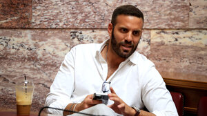 Μήνυση κατά Νίκου Παππά για βίαιη επίθεση σε δημοσιογράφο