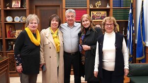 Συνάντηση Περιφερειάρχη Κρήτης με την διοίκηση του Δικτύου Παρέμβασης Γυναικών Κρήτης