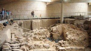 Σεισμοί στη Σαντορίνη: Σύσκεψη για την προστασία των αρχαιοτήτων στις Κυκλάδες