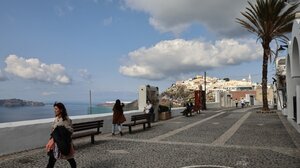 Σαντορίνη: Σε κατάσταση έκτακτης ανάγκης κηρύχθηκε ο Δήμος Θήρας