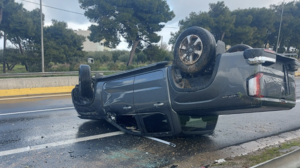 Αγροτικό ανετράπη στον ΒΟΑΚ 