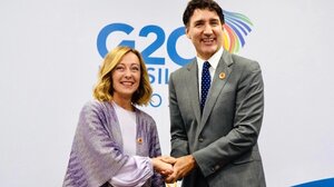 Μελόνι: Προτεραιότητα για την Ιταλία η επίτευξη ειρήνης στην Ουκρανία - Τηλεφωνική επικοινωνία με Τριντό