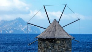 Δήμαρχος Αμοργού: «Φοβόμαστε περισσότερο το τσουνάμι» 