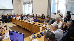 «Στα λόγια κόκκινες γραμμές, στην πράξη πράσινο φως»