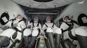 Μετά από 9 μήνες στο Διάστημα επέστρεψαν στην Γη οι παγιδευμένοι αστροναύτες της NASA