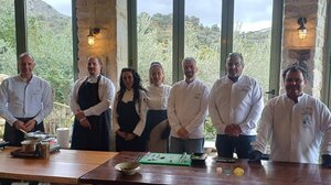 Δημιούργησαν εντυπωσιακά πιάτα με βάση τα άγρια χόρτα του Ψηλορείτη!