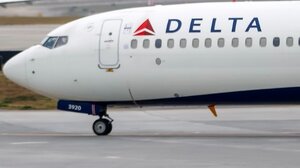 ΗΠΑ: Παρ' ολίγον σύγκρουση Airbus της Delta Air Lines με στρατιωτικό αεροσκάφος 