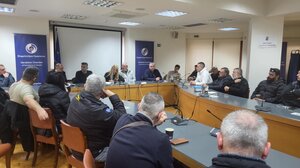 Αγωνία από τους επαγγελματίες εστίασης και διασκέδασης: "Καλούμαστε να κάνουμε τους αστυνομικούς" - Βίντεο