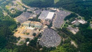 Συναγερμός στα γραφεία της CIA: Άνδρας με καραμπίνα πυροβολούσε στον αέρα