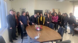 Η "εισβολή" στο γραφείο του Δημάρχου Αγ. Βασιλείου!