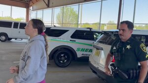 Influencer συνευρέθηκε ερωτικά με το σκύλο της και ανέβασε το βίντεο στο Instagram