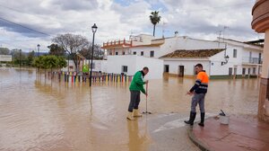 Δυο αγνοούμενοι από τις καταρρακτώδεις βροχές στην Καταλονία	