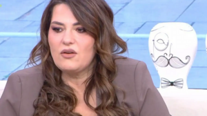 Κατερίνα Ζαρίφη: «Η Μενεγάκη ήταν εκείνη που με έκανε να έρθω σε επαφή με την θηλυκή μου πλευρά»