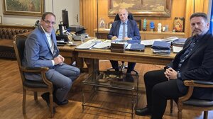 Με τον Κ. Τσιάρα συναντήθηκε το προεδρείο της Επιτροπής Ορεινών Περιοχών της ΚΕΔΕ