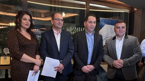 Λιμενικοί Αν. Κρήτης: Πλήθος κόσμου και βραβεύσεις στην κοπή πίτας της Ένωσης