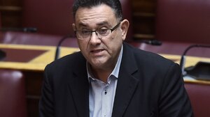 Συντυχάκης: Στη Βουλή οι καθυστερήσεις στο επίδομα ανεργίας των ξενοδοχοϋπαλλήλων