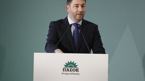 «Κάποια αβγά δεν σπάνε ποτέ»: Το πασχαλινό μήνυμα του Νίκου Ανδρουλάκη