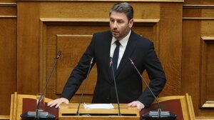 Ανδρουλάκης: "Η πρόταση δυσπιστίας είναι κοινωνικό αίτημα"