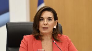 Όλγα Κεφαλογιάννη: Η Σαντορίνη επιστρέφει στην κανονικότητα