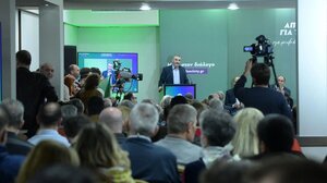 Οι περιφερειακές συνδιασκέψεις του ΠΑΣΟΚ και η αναθέρμανση της σχέσης του με τις τοπικές κοινωνίες! 