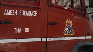  Πυροσβεστικό όχημα συγκρούστηκε με ΙΧ στην Κερατέα - Νεκρή μια 61χρονη 