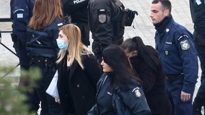 Δίκη Πισπιρίγκου: Βρισκόμαστε σε επιστημονικό μεσαίωνα, λέει η ιατροδικαστής Τσιόλα που ελέγχεται για ψευδορκία