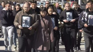 Βόρεια Μακεδονία: Θρήνος και απόγνωση στις κηδείες των θυμάτων της φονικής πυρκαγιάς