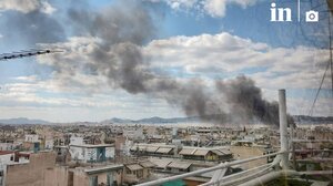 Φωτιά στον Ταύρο: SMS από το 112 για τους καπνούς -Βίντεο από τη φωτιά