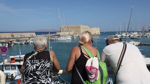 Πόσοι τουρίστες αναμένονται φέτος στην Ελλάδα - Η εικόνα σε Ηράκλειο και Χανιά