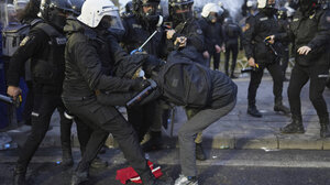 Tουρκία: Σε 1.133 ανέρχονται οι συλληφθέντες – Το ΥΠΕΣ προειδοποιεί τους διαδηλωτές μιλώντας για «τρομοκρατία των δρόμων»