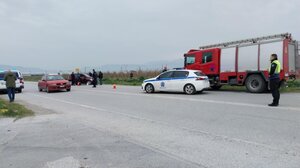 Σοβαρό τροχαίο με τρεις τραυματίες στο δρόμο Λάρισας-Τυρνάβου