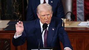 Νέο προειδοποιητικό μήνυμα ΗΠΑ για τους δασμούς: Θα τεθούν σε ισχύ στις 2 Απριλίου