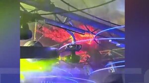 Βίντεο ντοκουμέντο από το κλαμπ στη Β. Μακεδονία - Πάλευαν με τις φλόγες με έναν πυροσβεστήρα 