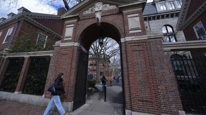 Το Χάρβαρντ απορρίπτει τις αξιώσεις της κυβέρνησης Τραμπ
