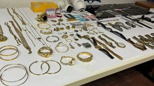 Έκλεβαν ηλικιωμένους με το πρόσχημα ότι ήταν υπάλληλοι της ΔΕΗ