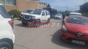 Διπλή δολοφονία στο Αίγιο: Σε αμόκ στα δικαστήρια ο 23χρονος - Έβριζε εισαγγελείς και αστυνομικούς