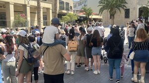 Περισσότεροι οι τουρίστες από τους ντόπιους, στο κέντρο του Ηρακλείου!