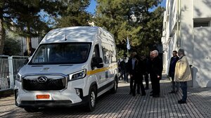 Ένα νέο ηλεκτρικό λεωφορείο για τα παιδιά του Γυμνασίου και Λυκείου Αγίου Μύρωνα