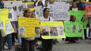 Απορρίπτουν την «ανταλλαγή» κρατουμένων συγγενείς φυλακισμένων από τη Βενεζουέλα στο Ελ Σαλβαδόρ