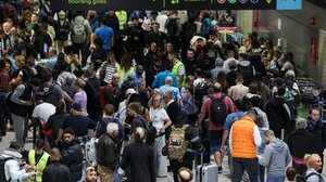 Ισπανία: Πίσω στην καθημερινότητα οι κάτοικοι, αντλώντας διδάγματα από τη διακοπή ρεύματος