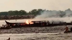 Κονγκό: Τουλάχιστον 143 νεκροί εξαιτίας πυρκαγιάς σε πλοίο - Βίντεο