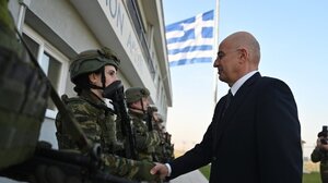 Στον Έβρο ο Δένδιας: «Από τα όρια της πατρίδας μας, εδώ στο Επιτηρητικό Φυλάκιο «5»