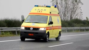 Άστεγος επιτέθηκε σε υπάλληλο του Δήμου Αθηναίων χτυπώντας τον στο κεφάλι