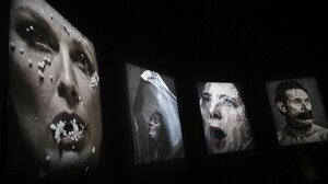 «Breathtaking»: Μία καθηλωτική εγκατάσταση για τις επιπτώσεις του πλαστικού στους ωκεανούς