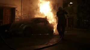 Στις φλόγες τυλίχθηκε αυτοκίνητο στη διάρκεια της νύχτας