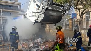 Συναγερμός στην Πυροσβεστική για φωτιά στο απορριμματοφόρο